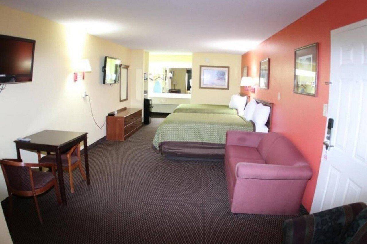 Budget Inn & Suites Hawkinsville ภายนอก รูปภาพ